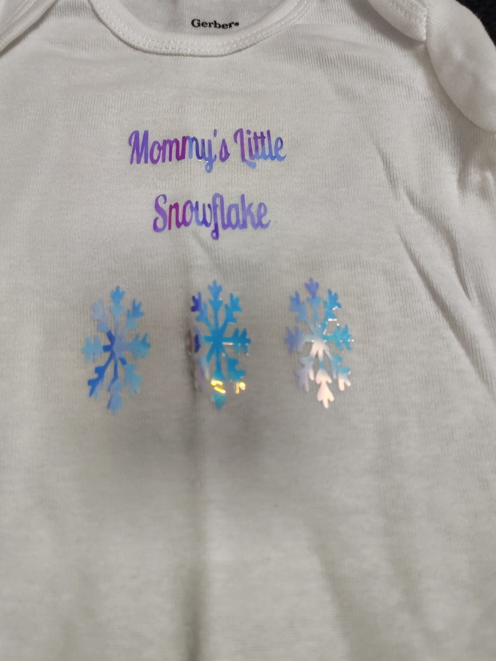 Gerber Mommy's Little Snowflake White Holographic Baby Bodysuit 3-6M New